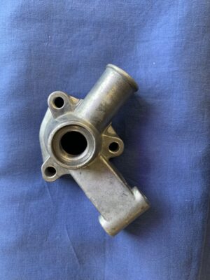 (27) CAM1577Z MGB THERMOSTAT HOUSING 1976 ON