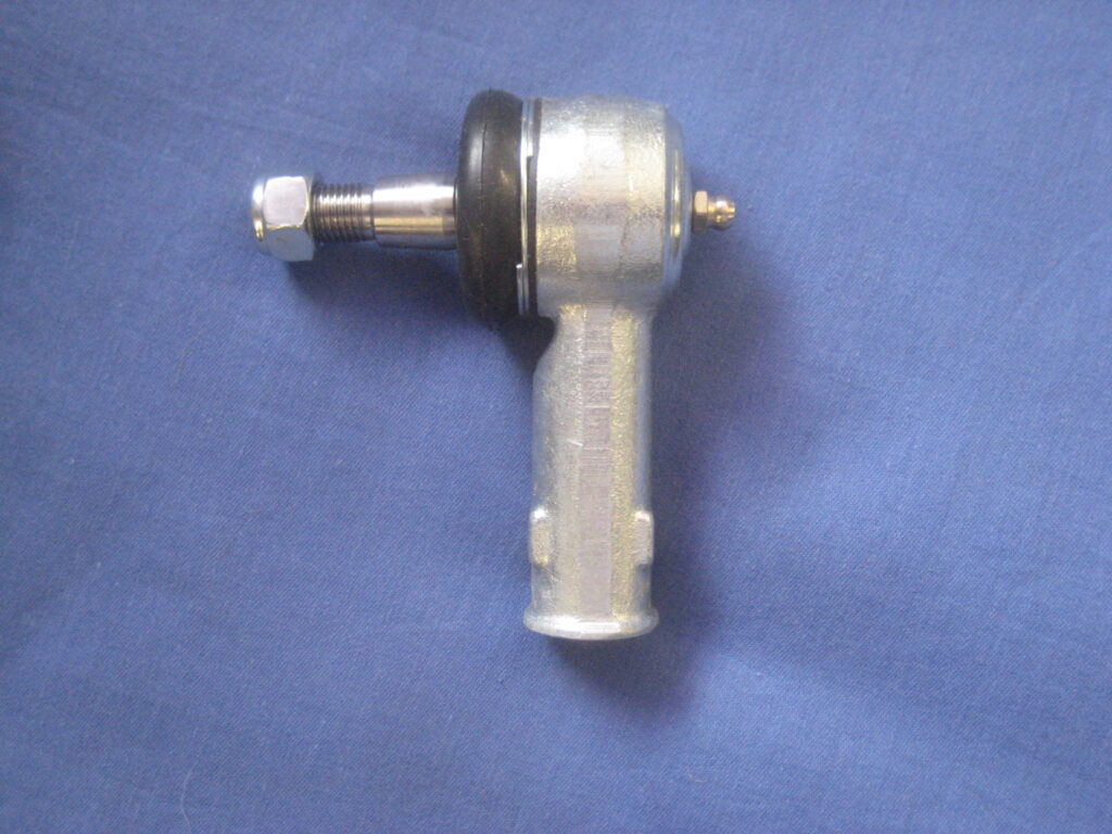 (4) MGB V8 MGC TRACK ROD END GSJ168