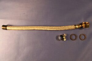 (10) AHH7371K MGB SS FLEXI FUEL HOSE WITH BANJO UNION AND 2 FIBRE WASHERS