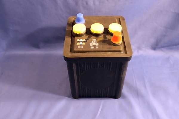 MGB 6 VOLT BATTERY WET. GBY3031W COLLECTION ONLY!