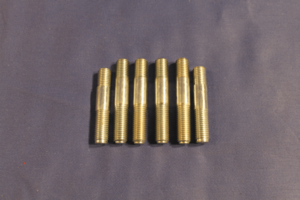 (20) MGB 6 X MANIFOLD TO CYLINDER HEAD STUDS 4 LONG 2 SHORT INC BRASS NUTS FHS2515KIT