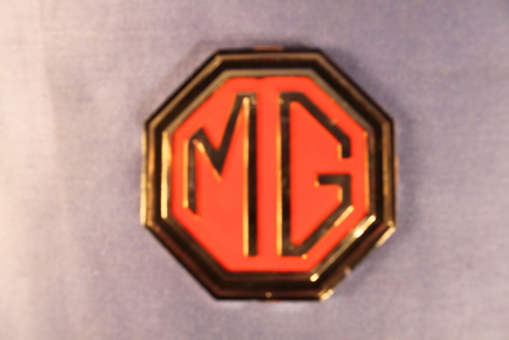 MGB & MIDGET AHA9318 OCTAGON GRILL BADGE
