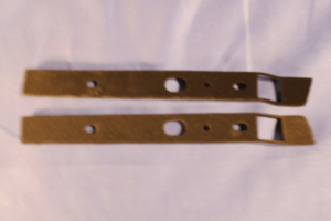 MGB GT 1/4 LIGHT TO DOOR SEAL  AHH7529