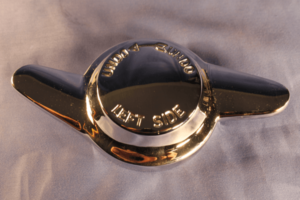 MGB & MIDGET L/H LEFT HAND SPINNER PLAIN 2 EARED 8TPI AHA7374