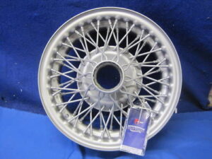 (1) MGB TUBELESS 14" X 4.5J PAINTED WIRE WHEEL 60 SPOKE WWP515