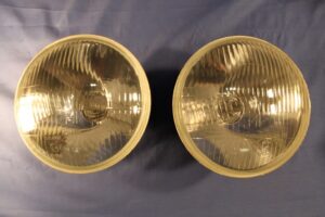 GAC4023Z MGB & 1500 MIDGET PAIR WIPAC HALOGEN HEADLAMPS WITH PILOT LIGHT 1975 ON RUBBER BUMPER