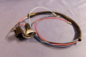 (25) BAU2111 MGB & MIDGET HEADLAMP WIRING LOOM RUBBER BUMPER 75 ON