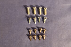 MGB SCREW KIT FOR DOOR CAPPING CHROMES GBK3005