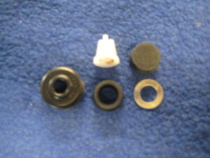 (3) 1275 MIDGET BRAKE MASTER CYLINDER SEAL KIT GRK1026
