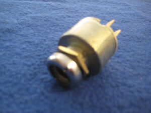 MGB & MIDGET DASHBOARD IGNITION SWITCH & KEYS  13H337X