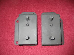 (32) BHH1351 BHH1352 MGB C/B ENGINE MOUNTING 1962-1974