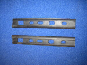 (7) MIDGET 1/4 LIGHT TO DOOR SEAL AHA7746/7 QUARTER LIGHT