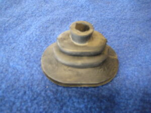 (14)  MIDGET 1275 CLUTCH FORK RELEASE ARM RUBBER GAITER 22H1337