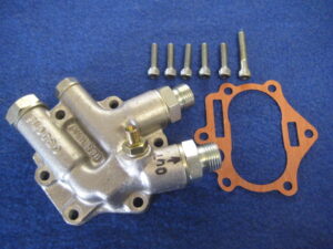 (8) MGB V8 OIL PUMP BASE BHH998