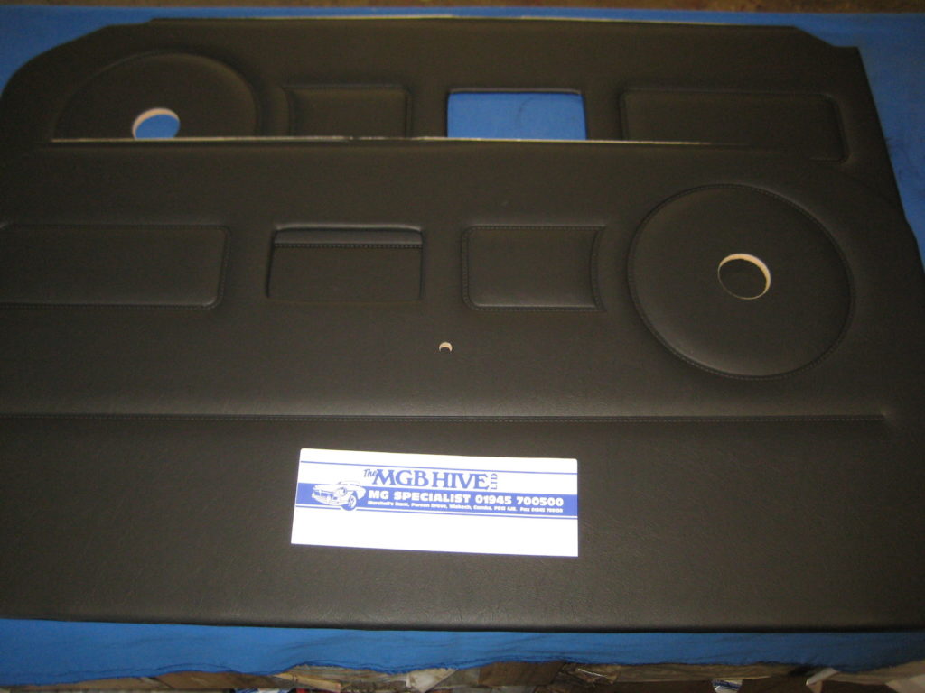 TK120 MGB GT 6 PIECE INTERIOR TRIM KIT 1976 TO 1980