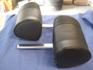 GLZ135 MGB & MIDGET PAIR BLACK VINYL HEADRESTS D SHAPE 1969-1976