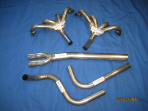 BHH1000CSS MGB V8 TUBULAR BLOCK HUGGER S/S MANIFOLD SET (5 PIECES)