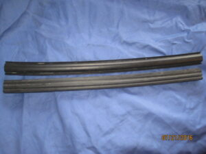 (2) MIDGET SCREEN TO 1/4 LIGHT SEAL AHA7092 QUARTER LIGHT SEAL