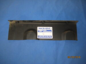 (15) MGB SPLASH PANEL FIXING & NUTS REPAIR MB52