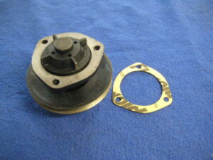 (19) MIDGET 1500 WATER PUMP GWP128