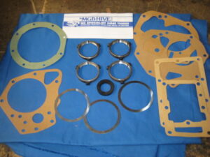 GBRKITB MGB GEARBOX 4 SYNCHRO RINGS, SHIMS, SEAL, GASKETS KIT 1968-80