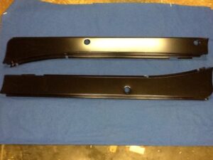 (1) MG MIDGET 1275 HERITAGE OUTER SILL AHA5552/3