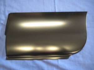 (9) MGB FRONT WING QUARTER PANEL 1/4 MB16