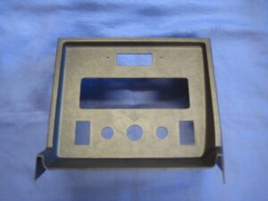 (13) MGB BHH473 RADIO CONSOLE 1972-1976