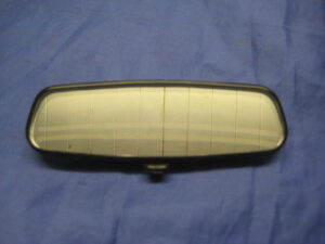 (23) MGB BHA4960 / 632091 ROADSTER REAR VIEW MIRROR