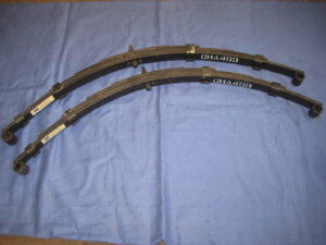 (2) MIDGET 1500 REAR SPRING CHA493