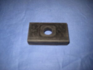 1G8781 MGB GEARBOX RECTANGULAR BUFFER