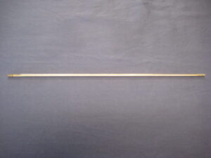 AHH8750 MGB ROADSTER WINDSCREEN CENTRE ROD 1969 ON