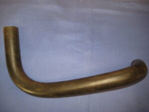 (9) AHA8737 BOTTOM HOSE VERTICAL FLOW