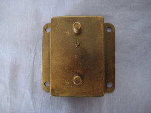 (14) MGC ENGINE MOUNT MOUNTING AHC91