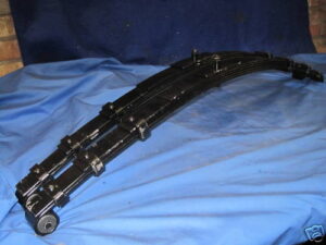 AHT20 PAIR  MGB GT LOWERED REAR SPRING COMPETITION PAIR