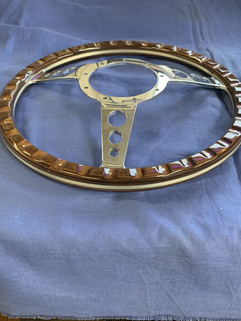 14WSWD MGB & MIDGET 14 INCH DISHED WOODEN STEERING WHEEL & BOS - Image 3