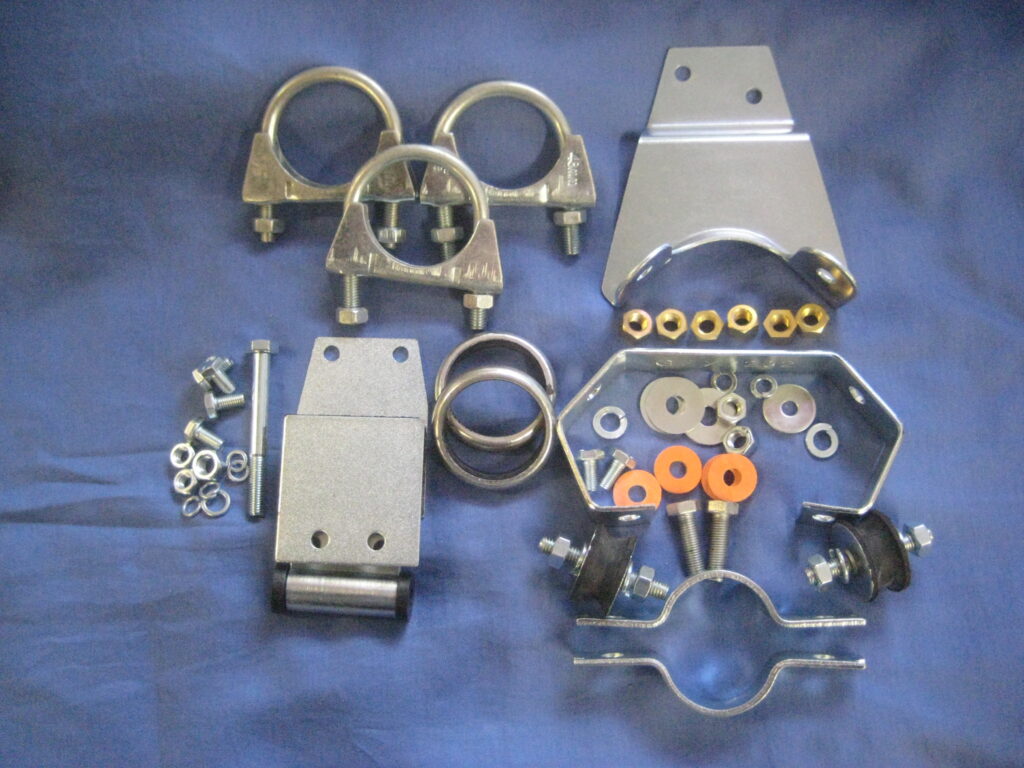 GEK1005KIT 4 PART MGB ROADSTER & GT EXHAUST FITTING KIT 1975 ON RUBBER BUMPER