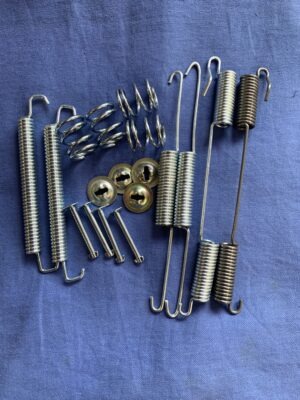 513772K  MGB Handbrake Spring Kit 18 PIECE BANJO AXLE