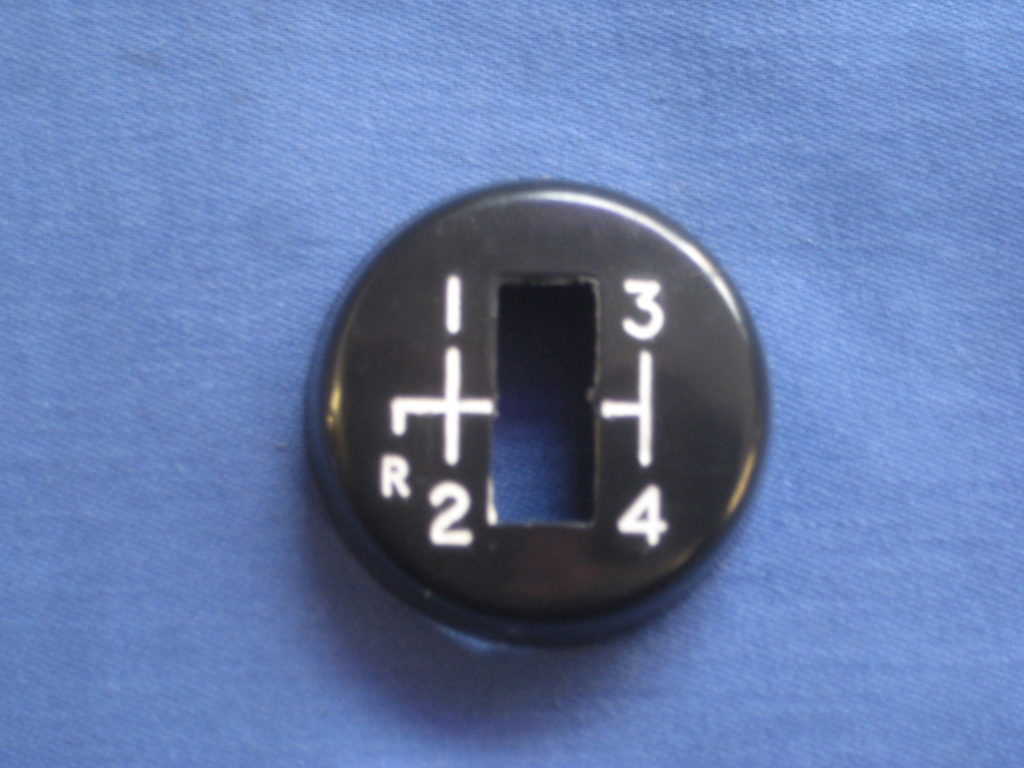 AAU8099A MGB GEARSTICK OVERDRIVE CAP