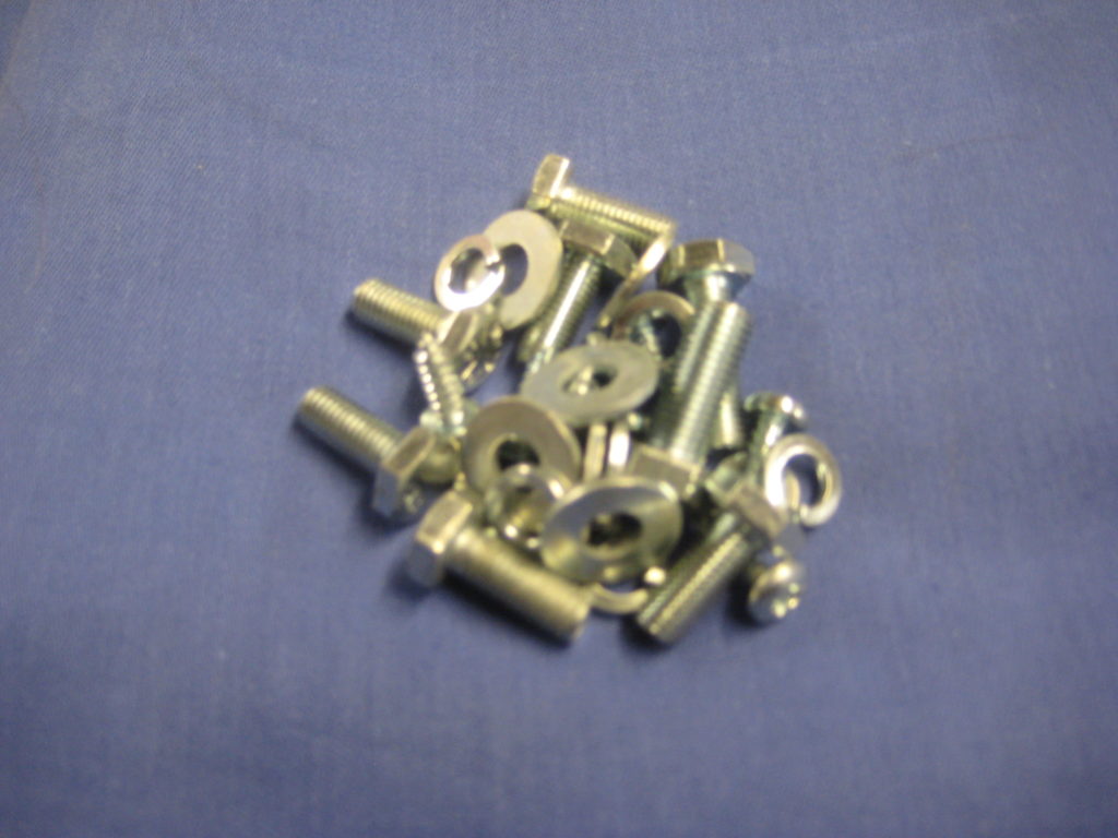 BHH1859KIT MGB PEDAL BOX COVER SCREW KIT 1977 ONWARDS