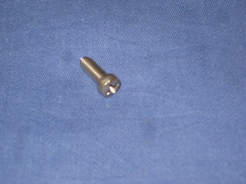 54K205 SEAT RECLINER HANDLE SCREW