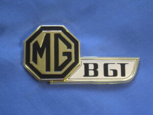 HZA5021 MGB GT GOLD TAILGATE BADGE GOLD JUBLIEE