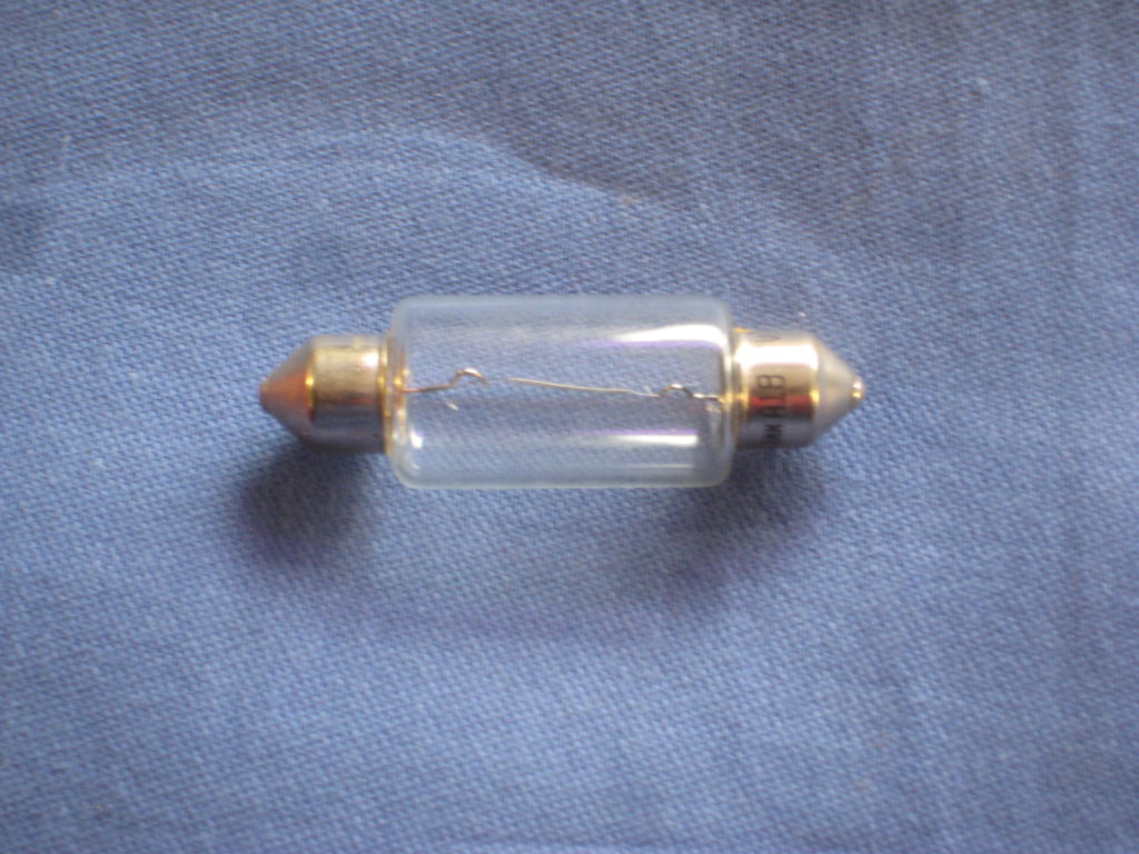 GLB273 MGB & MIDGET REVERSE LIGHT BULB 21W 12V