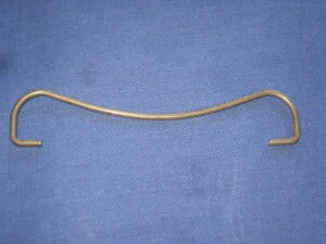 27H7760 MGB & MIDGET BREATHER VALVE CLIP