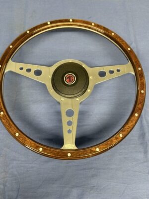 15WSWF MGB 15 INCH FLAT WOODEN STEERING WHEEL & BOS GT ROADSTER