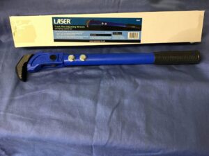Laser track rod adjusting wrench with spring loaded jaw 8038