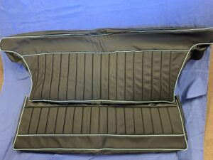 SC102AB MGB GT LEATHER REAR SEAT COVER KIT BLACK WITH IRIS BLUE PIPING 1965-68