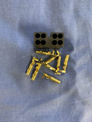 111-835 HAZARD WARNING SWITCH PLUG KIT