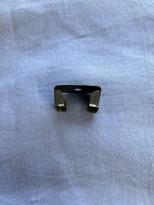 BHA4780 MGB & MIDGET SQUARE FLASHER UNIT CLIP