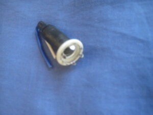 37H5181 GAUGE BULB HOLDER CLAW TYPE TWIN WIRE